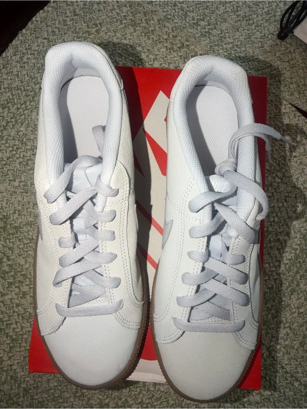 Nike women’s court Royale Light Gray Suede Low-Top Sneakers size 9 new!!!
